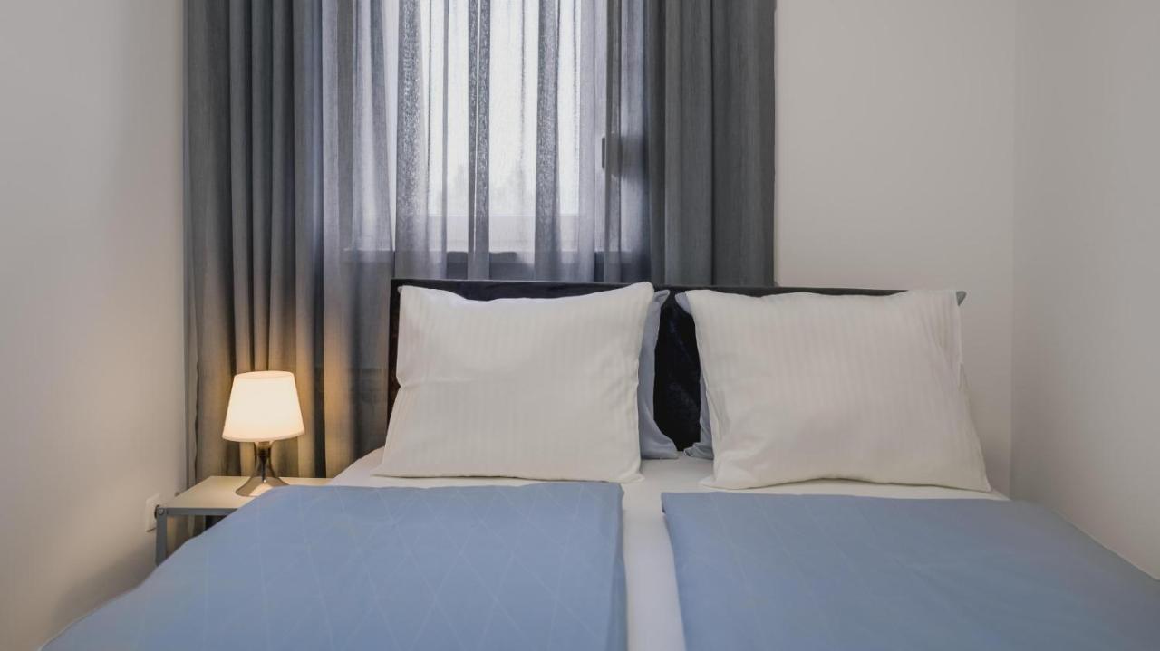 Aurelia'S Stylish Place With Free Parking 자그레브 외부 사진