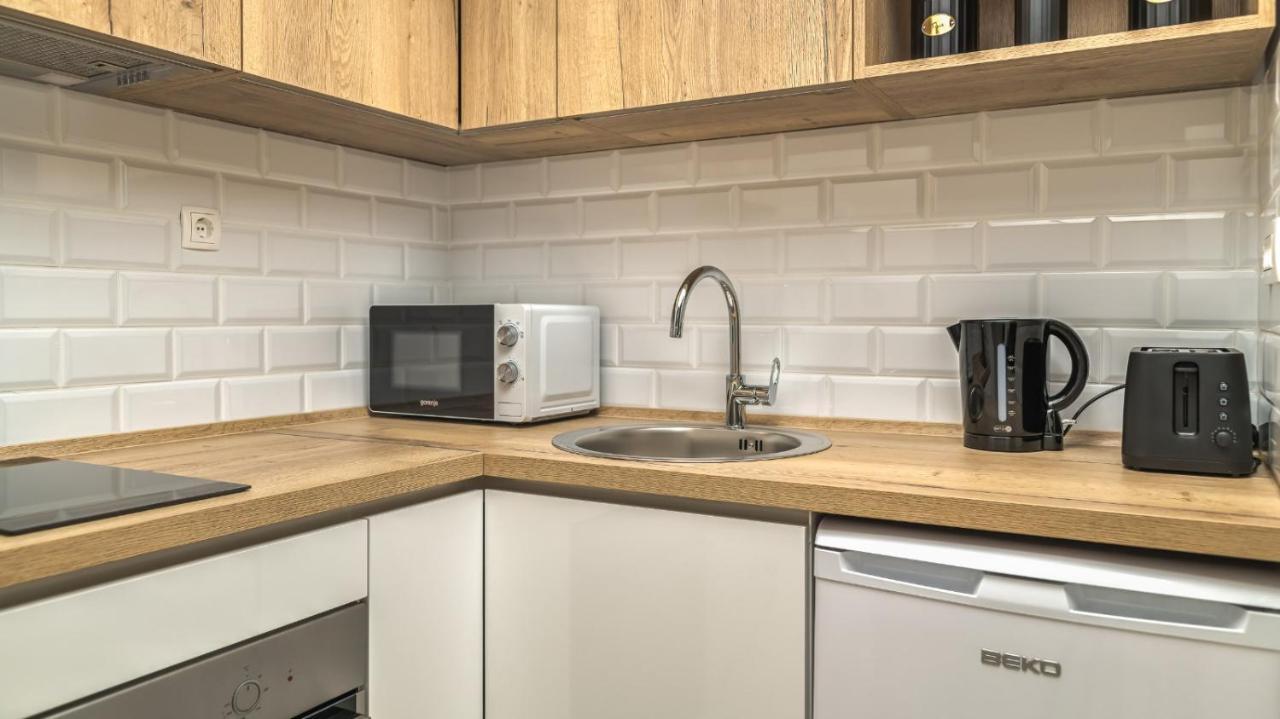 Aurelia'S Stylish Place With Free Parking 자그레브 외부 사진