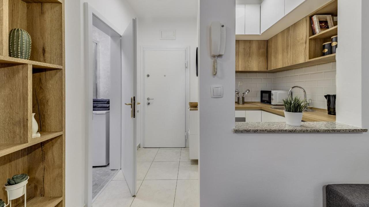 Aurelia'S Stylish Place With Free Parking 자그레브 외부 사진